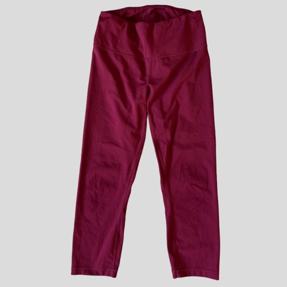 Yogalicious Leggings Size M Capri Waist Band